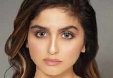 الفنانة حلا الترك