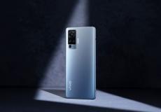 فيفو تطلق سلسلة هواتف X50 بتقنية تصوير ثورية