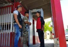 الجيش اللبناني يزيل البوابات الاكترونية من مخيمي عين الحلوة والمية مية