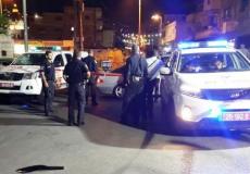 كفركنا : الشرطة تداهم منزل والد الشهيد خير حمدان 