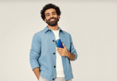 خطأ فادح يجبر النجم محمد صلاح على حذف صور إعلانه الجديد