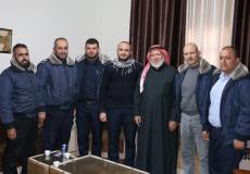 النائب د. أبو راس يتفقد سير العمل في مركز شرطة الرمال