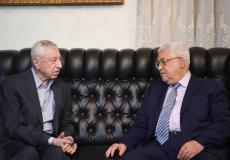 لقاء الرئيس الفلسطيني محمود عباس والأمين العام للجبهة الديمقراطية نايف حواتمة