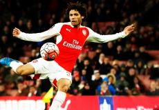 لاعب  خط  الوسط  بنادي  أرسنال الانجليزي المصري محمد النني