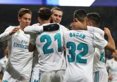 لاعبو ريال مدريد يتحفلون بالهدف الثاني للفريق