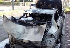 اندلاع حريق بعدة سيارات متوقفة في عكا