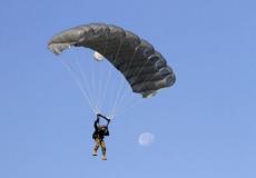 القفز بالمظلات _ ارشيفية