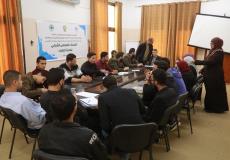 المركز الفلسطيني ينظمن تظاهرة ديمقراطية الأولى من نوعها