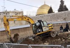 قوات الاحتلال خلال الحفر في مدينة القدس المحتلة