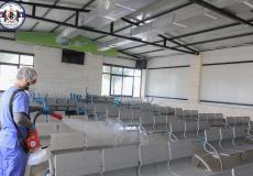 تعقيم مرافق معبر الكرامة للوقاية من كورونا