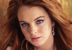 والد ليندسي لوهان يكشف علاقتها بمحمد بن سلمان