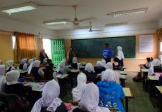 محاضرات توعوية في مدرسة حمامة بغزة