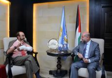 الهباش والقنصل الاسباني الجديد