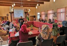 ورشة عمل حول مركز تعليم الكبار