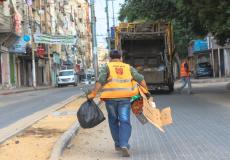 عمال بلدية غزة