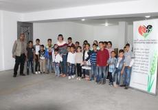  عطاء فلسطين الخيرية توزع كفالات الأيتام