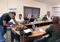 فلسطينيات تعقد تدريب في اليات البحث عبر الانترنت