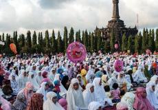 صلاة العيد في دول أوروبية _ ارشيفية