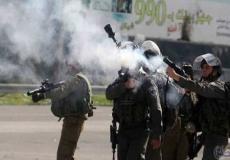 قوات الاحتلال تطلق قنابل الغاز- أرشيفية