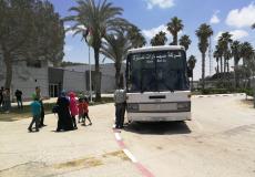 حافلة تقل المسافرين في معبر رفح جنوب قطاع غزة