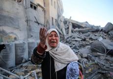 فلسطينية غاضبة دمر الاحتلال منزلها في غزة الليله الماضية