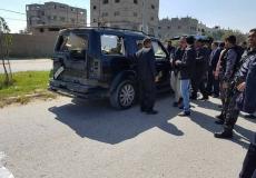 من اثار التفجير الذي استهدف موكب رئيس الوزراء رامي الحمد الله في غزة