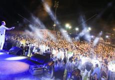 فنان يفقد وعيه على المسرح