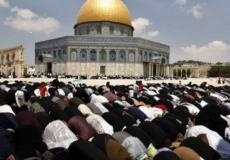 125 مصل يؤدون صلاة الجمعة الثالثة من رمضان في المسجد الأقصى