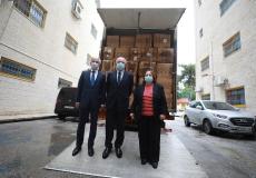 الصحة الفلسطينية تتسلم شحنة مساعدات تركية لمواجهة كورونا