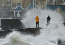 شاهد: لحظات مرعبة لطائرات ركاب تتعرض للعاصفة كيارا