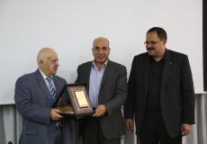 وزير التربية والتعليم العالي صبري صيدم، ورئيس هيئة مكافحة الفساد رفيق النتشة