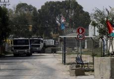 الاحتلال يخنق غزة بإحكامه على حركة دخول وخروج البضائع