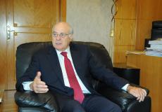  وزير العمل اللبناني كميل أبو سليمان