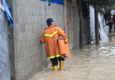 عمال بلدية غزة