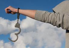 أم تتقدم ببلاغ ضد ابنها في الإمارات