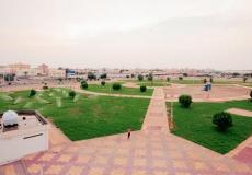 شاهد: سعوديون يعتدون على سيدة في حديقة عامة