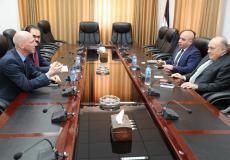 بشارة يبحث تعزيز التعاون والدعم السويسري لفلسطين