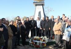 أكاليل زهور على أضرحة شهداء الثورة الفلسطينية