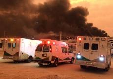 شاهد حريق هائل يتسبب في انهيار مصنع في مصر