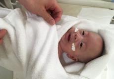 أصغر طفل في طوكيو يخرج من مستشفى يابانية