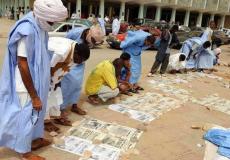 أزمة الورق تغيب أكثر من 20 صحيفة