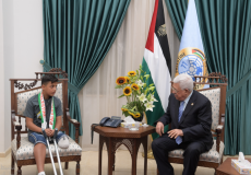 عبد الرحمن نوفل مع الرئيس عباس