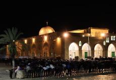 صلاة العشاء والتراويح في رحاب المسجد الأقصى