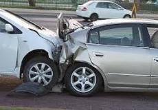 حادث صدام بين مركبتين " أرشيف"