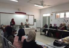 خلال محاضرة علمية