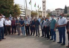 وقفة تضامنية مع محافظ القدس أمام مقر محافظة طولكرم.jpg