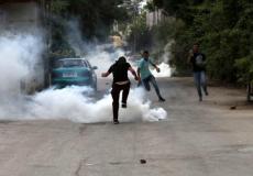 إصابة مواطن بعيار مطاطي وعشرات بالاختناق شرق طولكرم