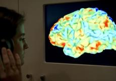 العديد من الذكريات التي ظهرت لأولئك الأشخاص كانت تغلب عليها اللحظات العاطفية