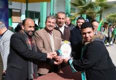 مدرسة خالد بن الوليد بمديرية الوسطى تكرم طلبتها المتفوقين