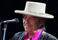 كان بوب ديلان قد رشح لنيل جائزة نوبل للآداب في أكتوبر/تشرين الأول